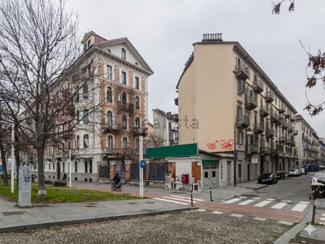 Capannone in vendita di 174 m² in Via Magenta