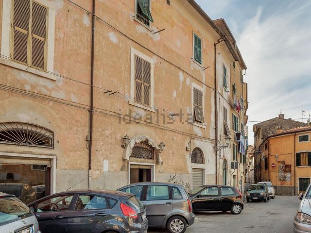 Capannone in vendita di 175 m² in Via Vezzala