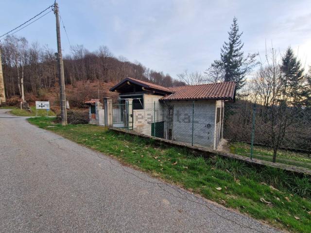 Capannone in vendita di 178 m² in Via Alberoni