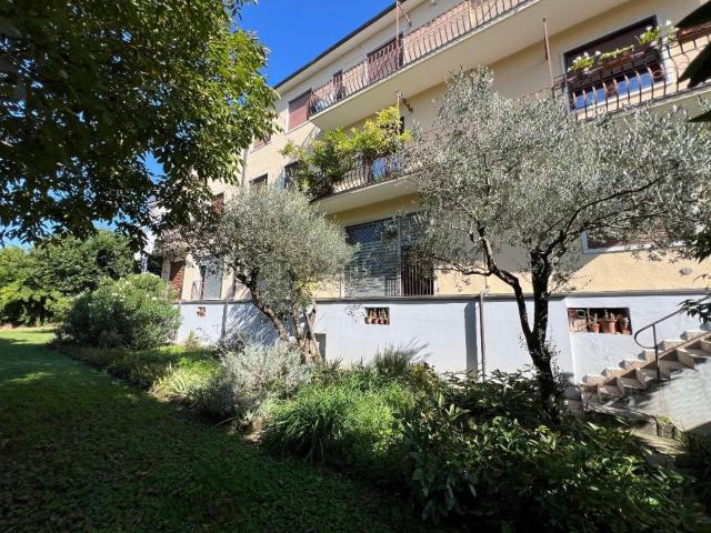 Capannone in vendita di 179 m² in Viale Riviera Berica