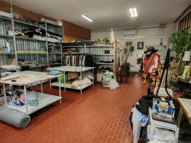 Capannone in vendita di 180 m² in Via Statale