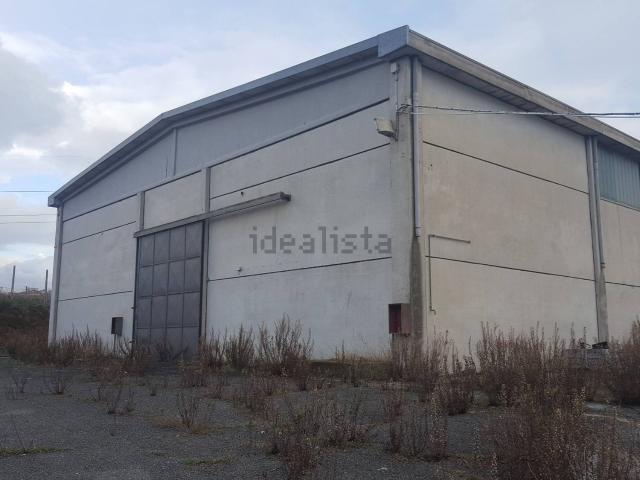 Capannone in vendita di 2000 m² in Circonvallazione Meridionale