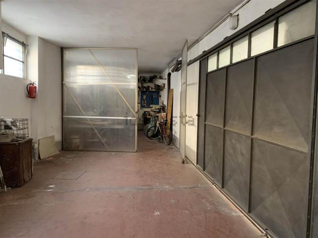 Capannone in vendita di 200 m²