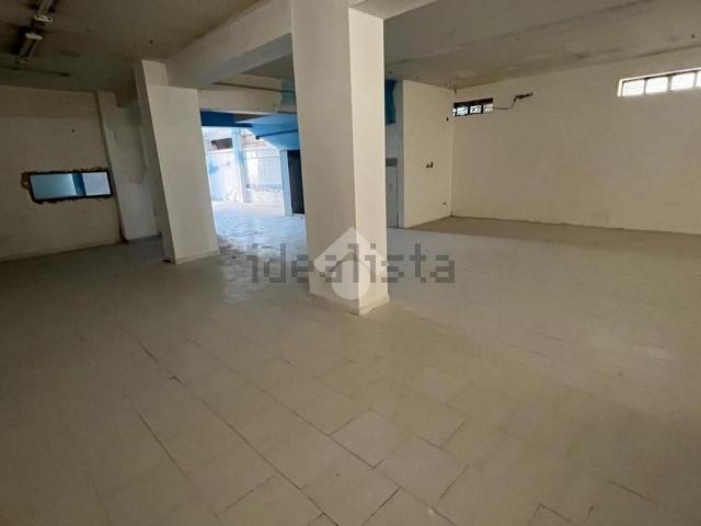 Capannone in vendita di 200 m² in Via Sant&apos Andrea, 71