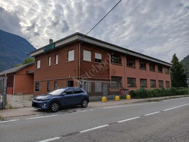 Capannone in vendita di 2010 m² in Via Provinciale