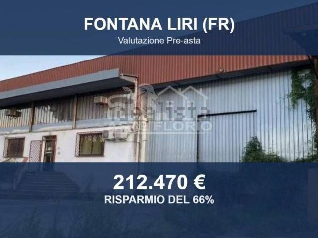 Capannone in vendita di 2058 m² in Via Muraglione