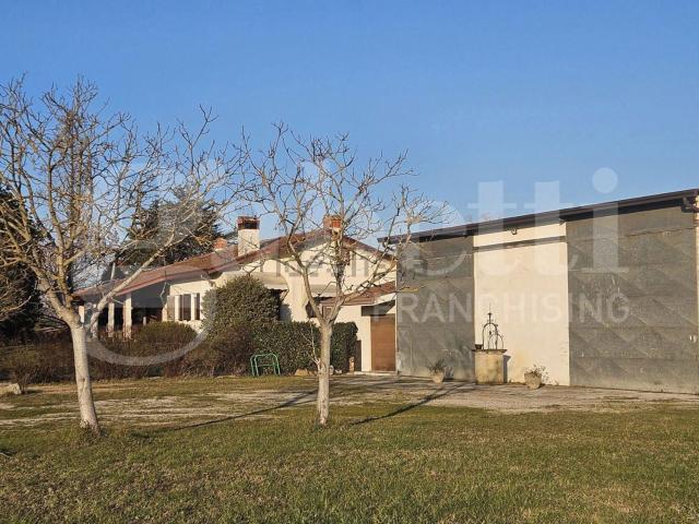 Capannone in vendita di 205 m²