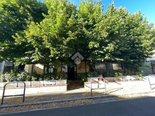 Locale in vendita di 250 m² in Via Campostino di Mezzana, 33