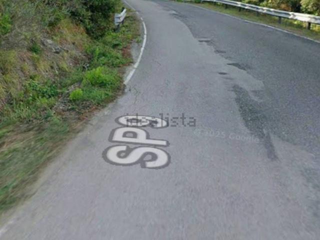 Capannone in vendita di 20 m² in Via di Quercianella