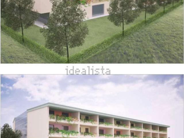 Capannone in vendita di 2100 m²