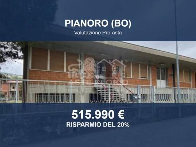 Capannone in vendita di 2118 m² in Via Nazionale, 71