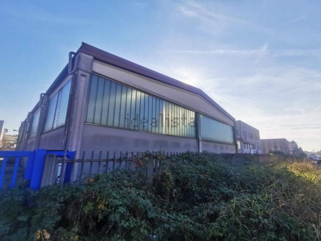 Capannone in vendita di 2125 m²