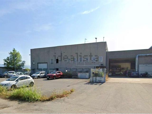 Capannone in vendita di 2175 m² in Via Pedretti, 131