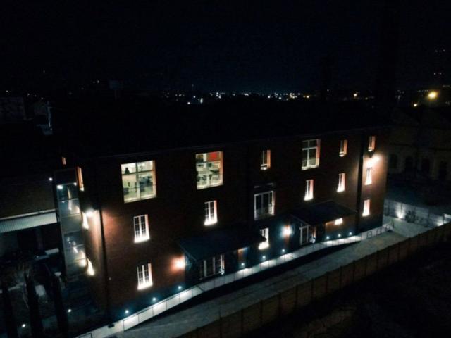 Capannone in vendita di 2200 m² in Via Berbera, 37