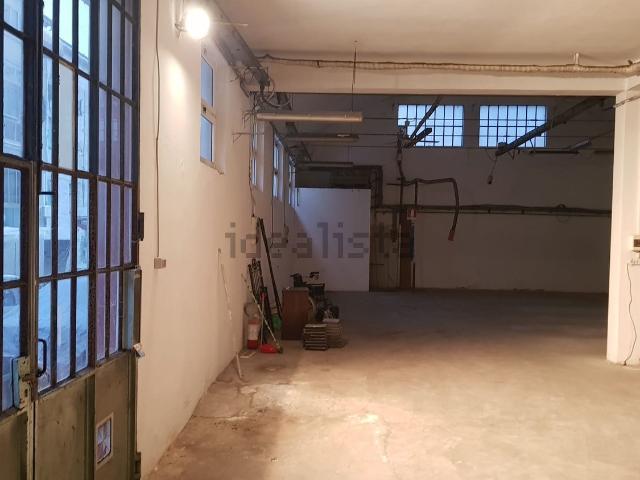 Capannone in vendita di 220 m²