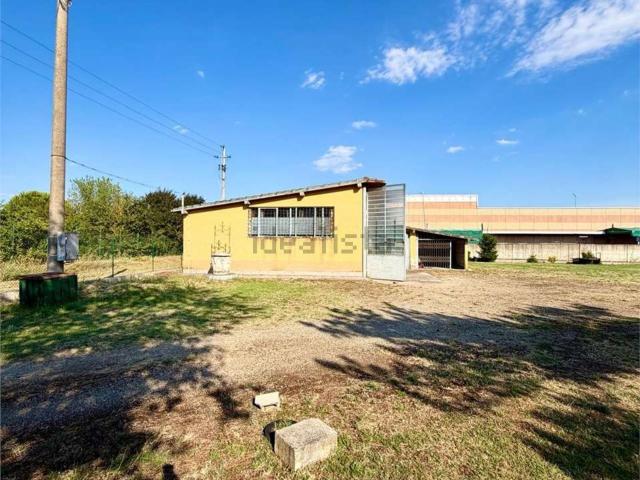 Capannone in vendita di 220 m²