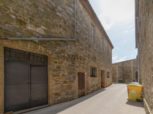 Capannone in vendita di 220 m² in Via Calcinaio