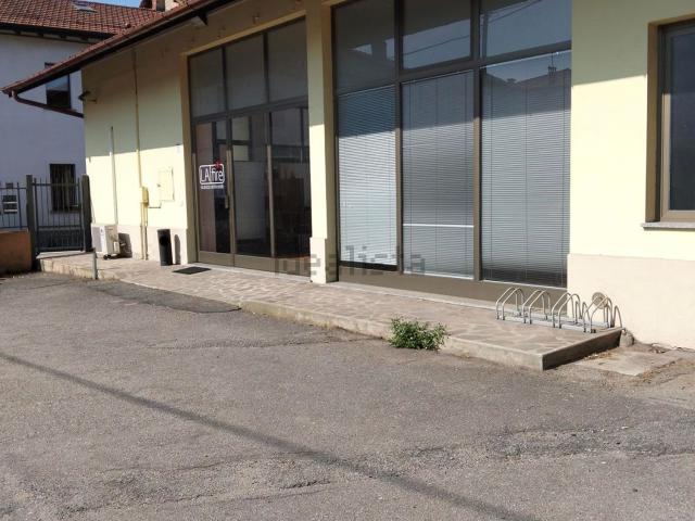 Capannone in vendita di 220 m² in Via Trieste