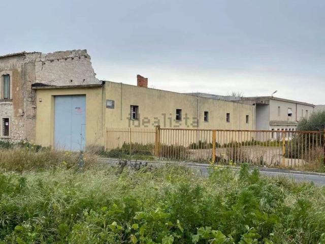 Capannone in vendita di 220 m² in Contrada Giardinello