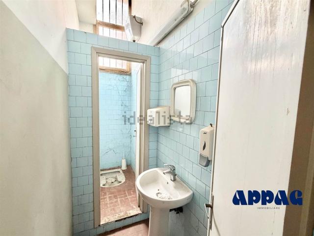 Capannone in vendita di 225 m²