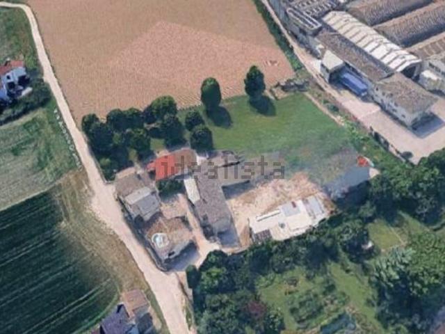 Capannone in vendita di 227 m² in Via Antonio Gramsci, 6