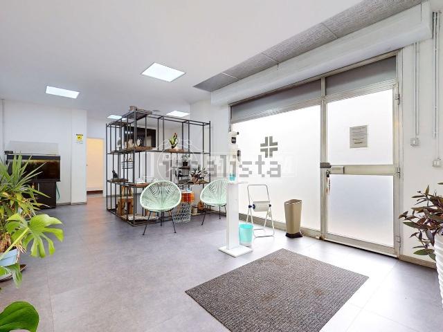 Capannone in vendita di 250 m²
