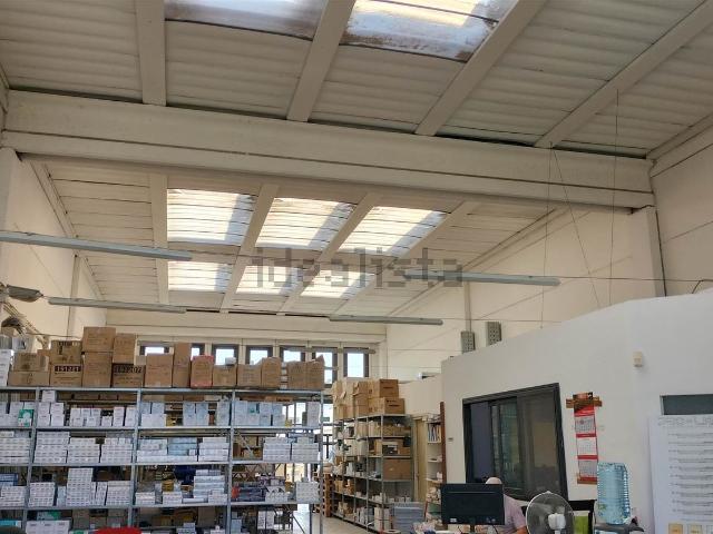 Capannone in vendita di 250 m²