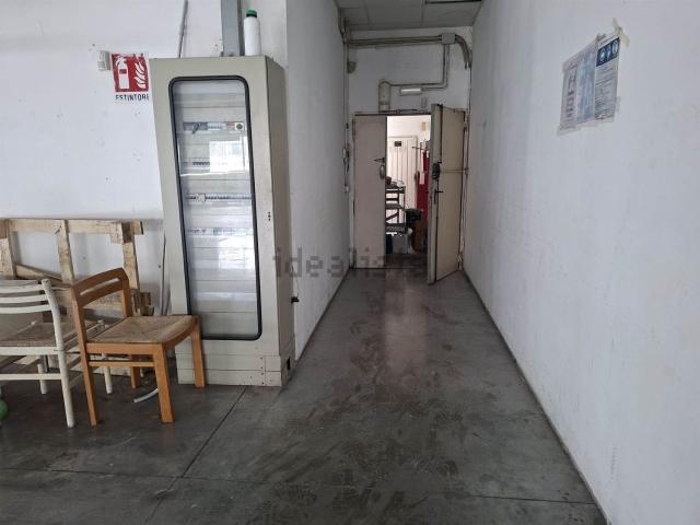Capannone in vendita di 250 m²