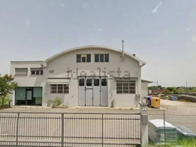 Capannone in vendita di 2541 m² in Via Cairoli, 6