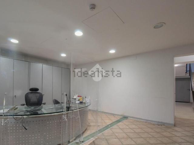 Capannone in vendita di 2570 m² in Via del Canaletto