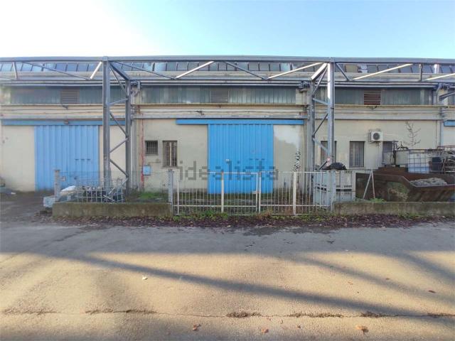 Capannone in vendita di 260 m² in Via Giuseppe Verdi, 91