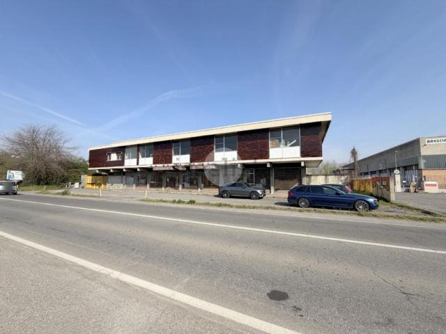 Capannone in vendita di 2630 m² in Via Milano, 44