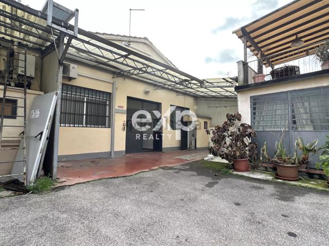 Locale in vendita di 273 m²