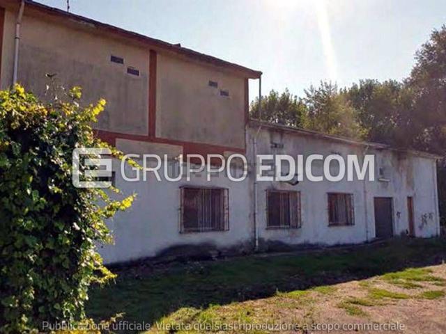 Capannone in vendita di 2740 m² in Via Annunziata