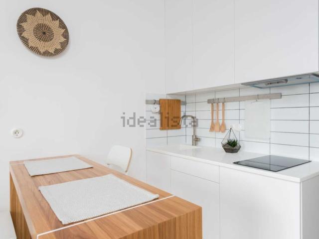 Capannone in vendita di 2740 m² in Via Palandra