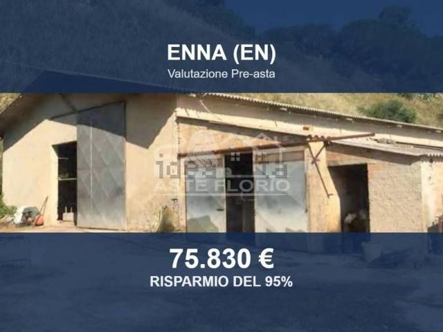 Capannone in vendita di 2780 m² in Contrada Vanelle