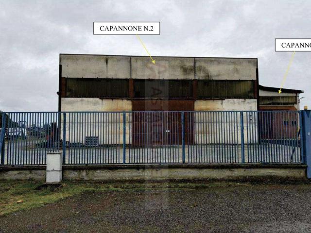 Capannone in vendita di 2842 m² in Via Trabacchi, 6