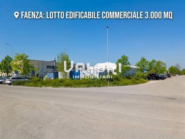 Capannone in vendita di 3006 m²