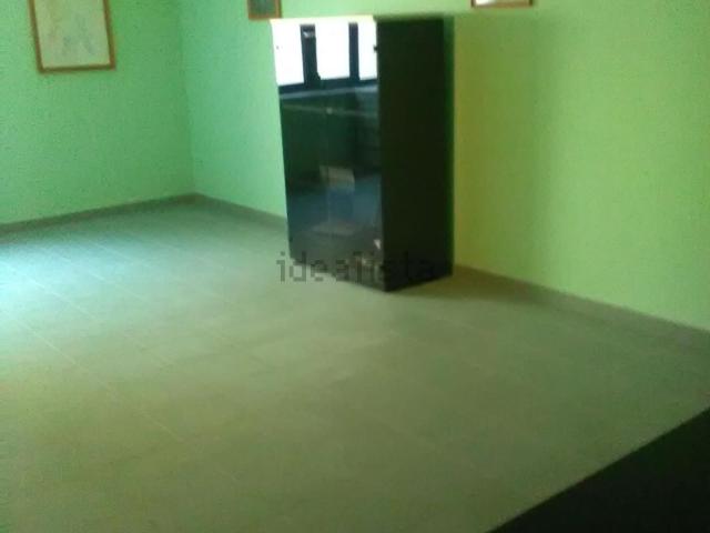 Capannone in vendita di 30 m² in Via Cesare Gazzani