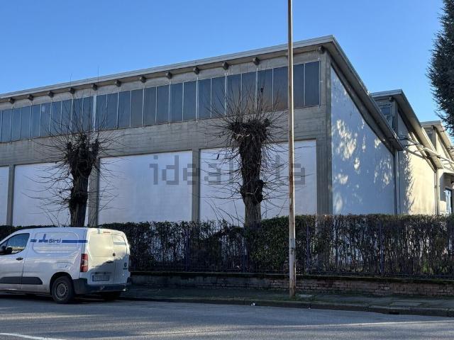 Capannone in vendita di 3100 m²