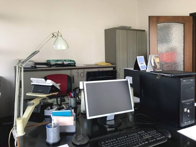 Capannone in vendita di 315 m² in Via Gaspare Gozzi
