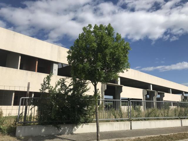 Capannone in vendita di 3300 m² in Via San Vitale Ovest