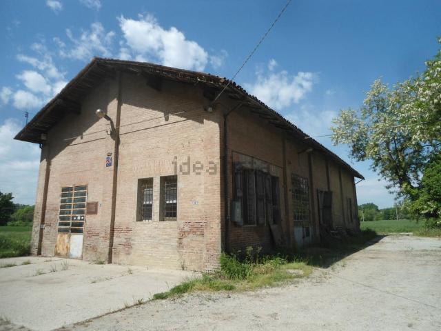 Capannone in vendita di 330 m²