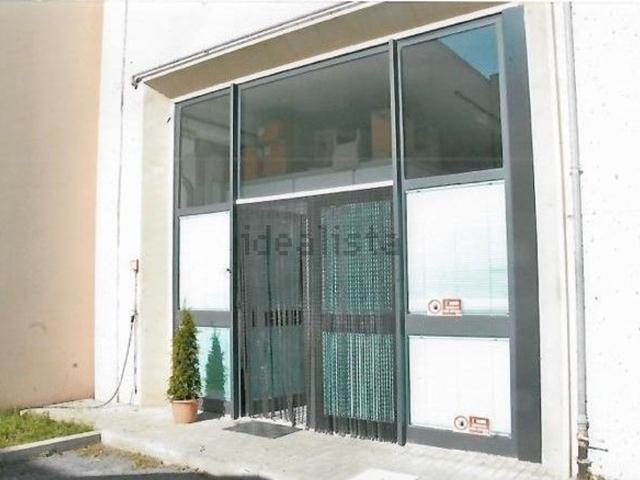 Capannone in vendita di 330 m²