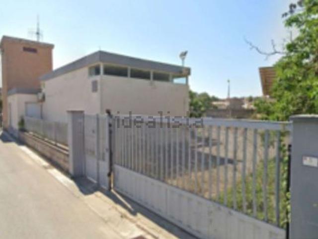 Capannone in vendita di 334 m² in Via Don Lorenzo Milani, 1