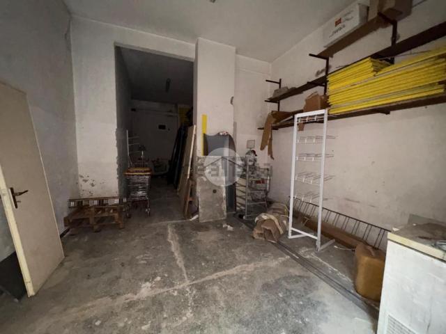 Capannone in vendita di 37 m² in Via Ventimiglia