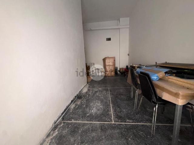 Capannone in vendita di 37 m² in Via Ventimiglia