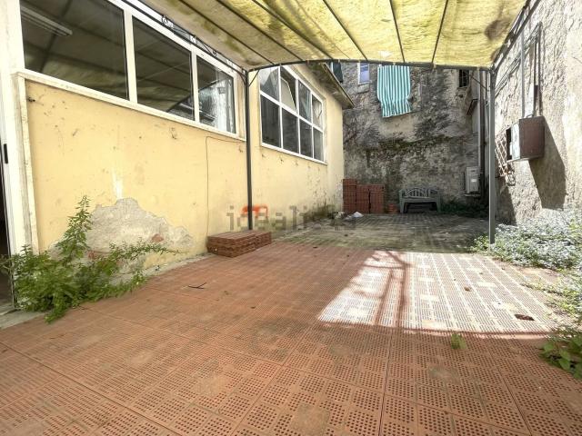 Capannone in vendita di 342 m² in Piazza Giacomo Matteotti, 8