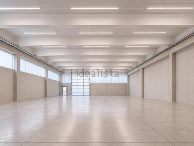 Capannone in vendita di 3500 m² in Via Giacomo Leopardi