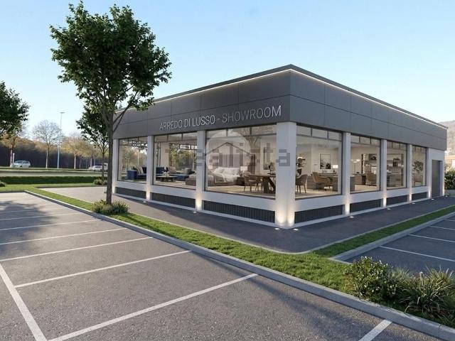 Capannone in vendita di 350 m² in Via della Maggia